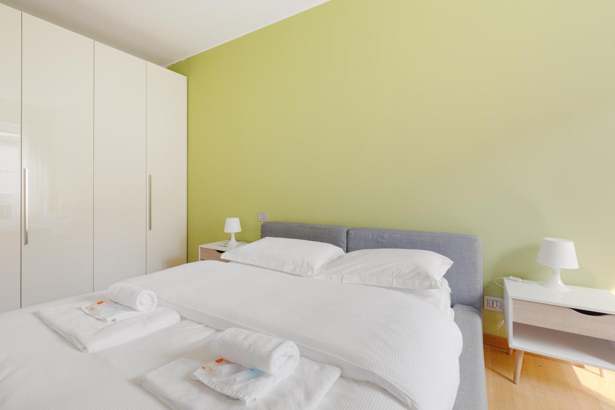 Washington District Cozy With Balcony Appartamento Milano