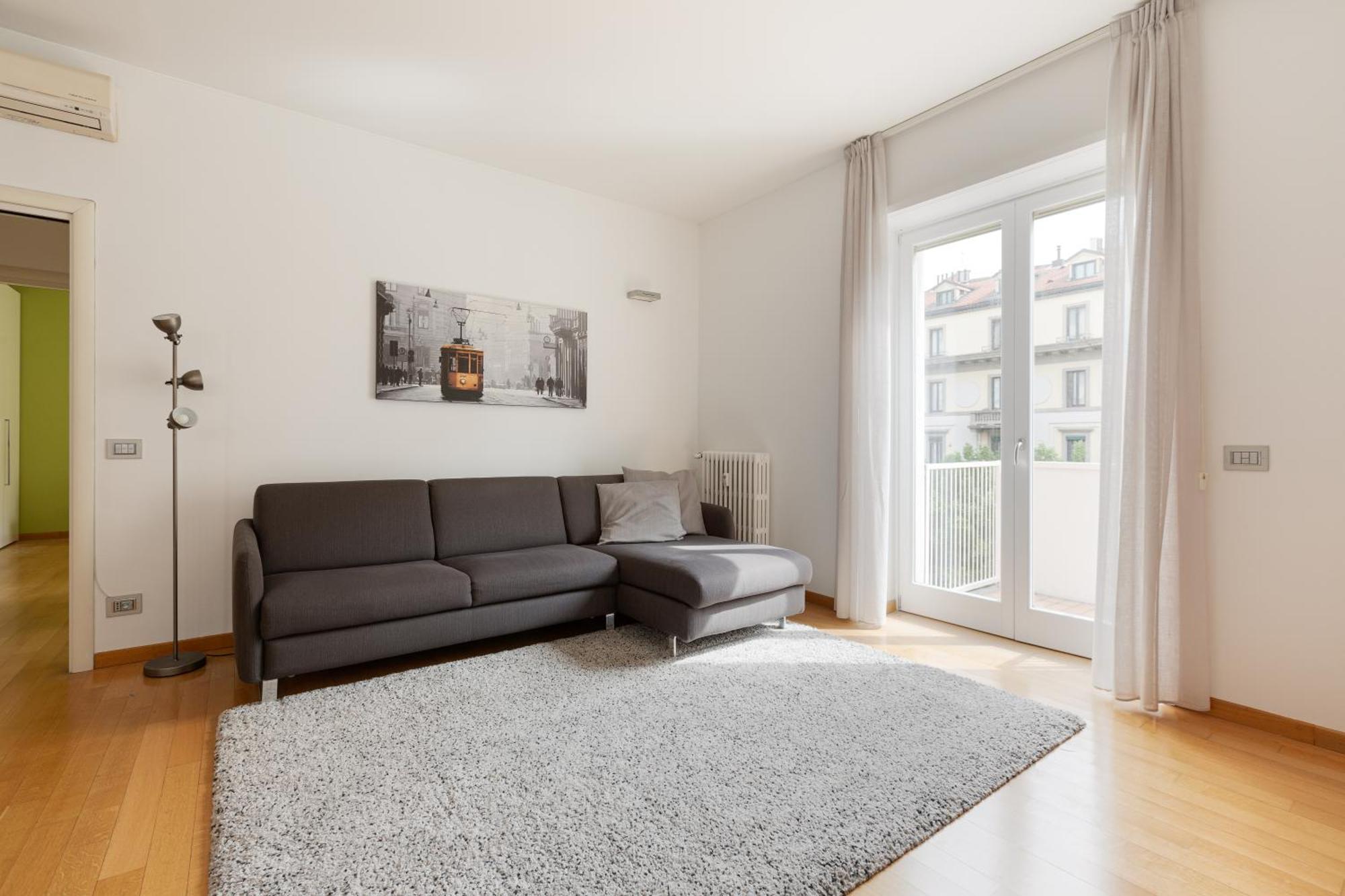 Appartamento Washington District Cozy With Balcony Milano