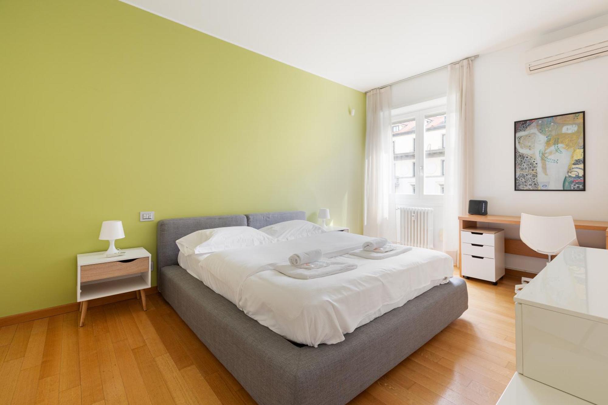 Washington District Cozy With Balcony Appartamento Milano